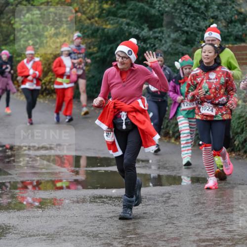 07.12.2025 - St. Pauli X-Mass-Run No. 15 Michael Burmester http://msf.ph/oto/9402700 07.12.2025 10:43:46 Laufen 0, 1205, 1024, 1025 meine-sportfotos.de