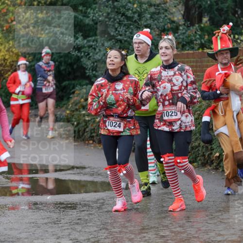07.12.2025 - St. Pauli X-Mass-Run No. 15 Michael Burmester http://msf.ph/oto/9402702 07.12.2025 10:43:47 Laufen 1024, 1025 meine-sportfotos.de