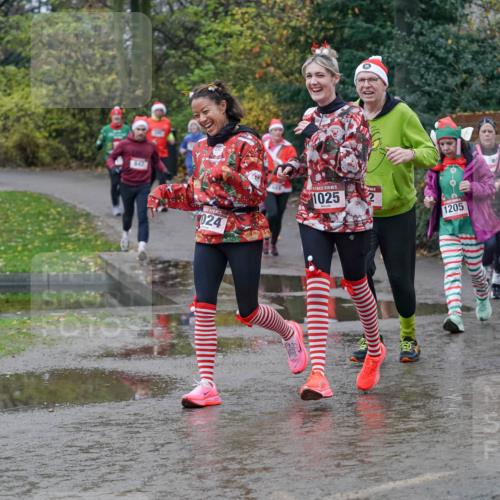 07.12.2025 - St. Pauli X-Mass-Run No. 15 Michael Burmester http://msf.ph/oto/9402709 07.12.2025 10:43:48 Laufen 842, 024, 15, 1025, 1205 meine-sportfotos.de