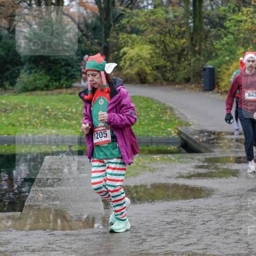 07.12.2025 - St. Pauli X-Mass-Run No. 15 Michael Burmester http://msf.ph/oto/9402724 07.12.2025 10:43:51 Laufen 15, 1205, 842, 1211 meine-sportfotos.de