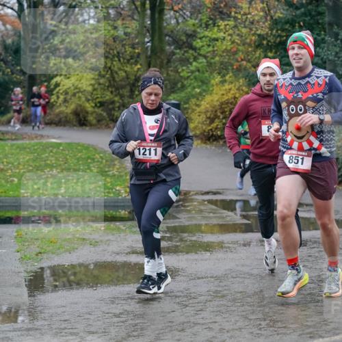 07.12.2025 - St. Pauli X-Mass-Run No. 15 Michael Burmester http://msf.ph/oto/9402727 07.12.2025 10:43:52 Laufen 1211, 00, 851, 489 meine-sportfotos.de