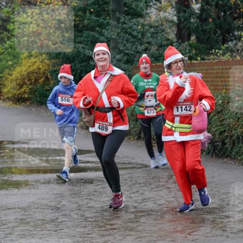 07.12.2025 - St. Pauli X-Mass-Run No. 15 Michael Burmester http://msf.ph/oto/9402734 07.12.2025 10:43:54 Laufen 556, 15, 489, 673, 15, 1142 meine-sportfotos.de