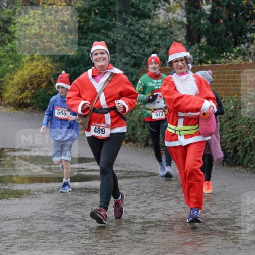 07.12.2025 - St. Pauli X-Mass-Run No. 15 Michael Burmester http://msf.ph/oto/9402735 07.12.2025 10:43:55 Laufen 556, 5, 489, 673 meine-sportfotos.de