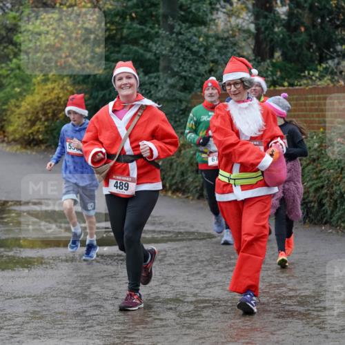 07.12.2025 - St. Pauli X-Mass-Run No. 15 Michael Burmester http://msf.ph/oto/9402736 07.12.2025 10:43:55 Laufen 55, 489, 67, 15 meine-sportfotos.de