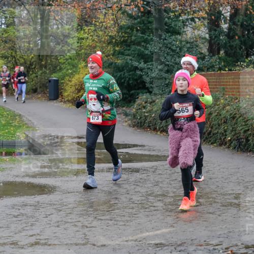 07.12.2025 - St. Pauli X-Mass-Run No. 15 Michael Burmester http://msf.ph/oto/9402741 07.12.2025 10:43:56 Laufen 673, 565 meine-sportfotos.de