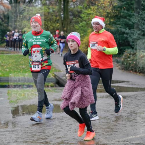07.12.2025 - St. Pauli X-Mass-Run No. 15 Michael Burmester http://msf.ph/oto/9402745 07.12.2025 10:43:57 Laufen 673, 15, 595 meine-sportfotos.de
