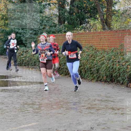 07.12.2025 - St. Pauli X-Mass-Run No. 15 Michael Burmester http://msf.ph/oto/9402746 07.12.2025 10:44:05 Laufen 00, 838, 837 meine-sportfotos.de