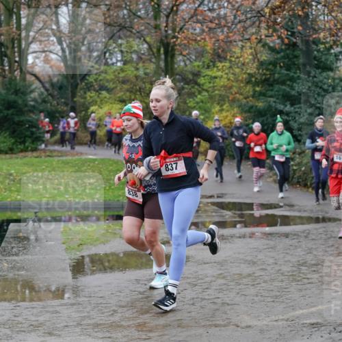 07.12.2025 - St. Pauli X-Mass-Run No. 15 Michael Burmester http://msf.ph/oto/9402751 07.12.2025 10:44:07 Laufen 00, 837, 1611, 838 meine-sportfotos.de