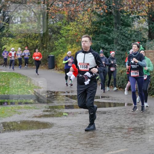 07.12.2025 - St. Pauli X-Mass-Run No. 15 Michael Burmester http://msf.ph/oto/9402759 07.12.2025 10:44:09 Laufen 1558, 1199 meine-sportfotos.de