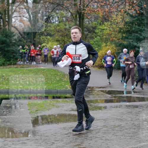 07.12.2025 - St. Pauli X-Mass-Run No. 15 Michael Burmester http://msf.ph/oto/9402764 07.12.2025 10:44:10 Laufen 558, 1199, 1608 meine-sportfotos.de