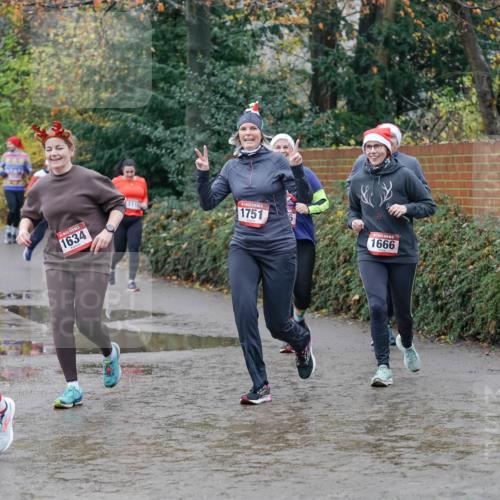 07.12.2025 - St. Pauli X-Mass-Run No. 15 Michael Burmester http://msf.ph/oto/9402782 07.12.2025 10:44:14 Laufen 315, 1634, 11100, 1751, 1666 meine-sportfotos.de