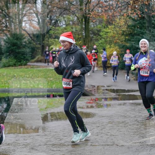 07.12.2025 - St. Pauli X-Mass-Run No. 15 Michael Burmester http://msf.ph/oto/9402793 07.12.2025 10:44:17 Laufen 1666, 1286, 1285 meine-sportfotos.de