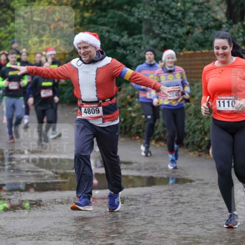 07.12.2025 - St. Pauli X-Mass-Run No. 15 Michael Burmester http://msf.ph/oto/9402807 07.12.2025 10:44:20 Laufen 4809, 1110 meine-sportfotos.de