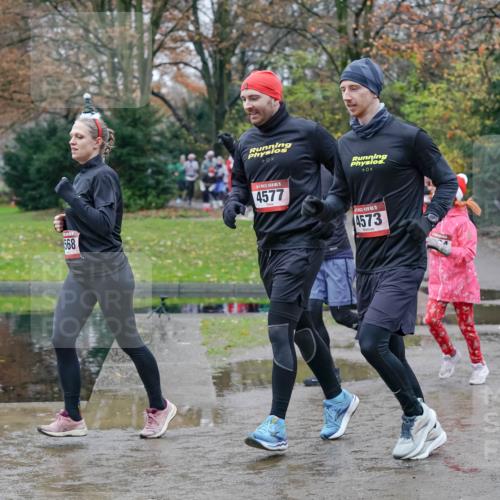 07.12.2025 - St. Pauli X-Mass-Run No. 15 Michael Burmester http://msf.ph/oto/9402854 07.12.2025 10:44:31 Laufen 0, 568, 15, 4577, 0, 15, 4573, 15 meine-sportfotos.de