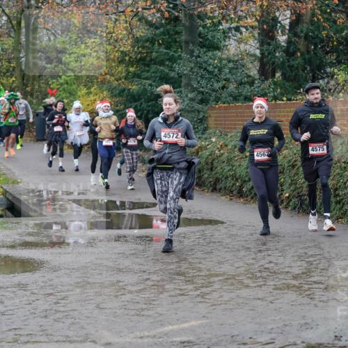 07.12.2025 - St. Pauli X-Mass-Run No. 15 Michael Burmester http://msf.ph/oto/9402864 07.12.2025 10:44:34 Laufen 0, 559, 4572, 920, 878, 4562, 0, 4575 meine-sportfotos.de