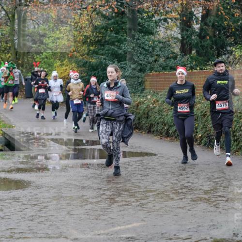 07.12.2025 - St. Pauli X-Mass-Run No. 15 Michael Burmester http://msf.ph/oto/9402865 07.12.2025 10:44:34 Laufen 920, 45, 4562, 0, 4575 meine-sportfotos.de