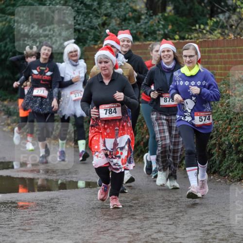 07.12.2025 - St. Pauli X-Mass-Run No. 15 Michael Burmester http://msf.ph/oto/9402882 07.12.2025 10:44:38 Laufen 502, 271, 273, 15, 784, 878, 5, 574 meine-sportfotos.de