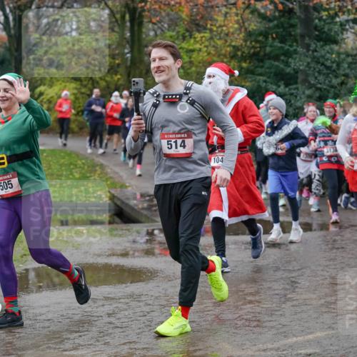 07.12.2025 - St. Pauli X-Mass-Run No. 15 Michael Burmester http://msf.ph/oto/9402912 07.12.2025 10:44:45 Laufen 15, 08, 505, 15, 514, 104, 64, 1049, 1287 meine-sportfotos.de