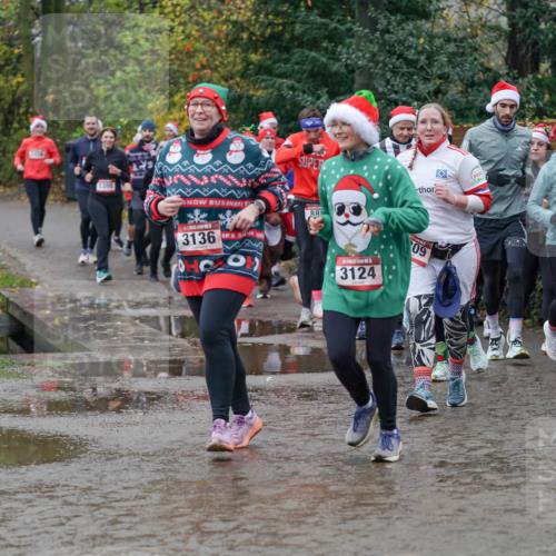 07.12.2025 - St. Pauli X-Mass-Run No. 15 Michael Burmester http://msf.ph/oto/9402927 07.12.2025 10:44:49 Laufen 1380, 3136, 3124, 09, 1626, 603 meine-sportfotos.de