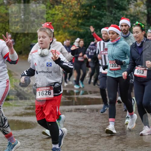 07.12.2025 - St. Pauli X-Mass-Run No. 15 Michael Burmester http://msf.ph/oto/9402941 07.12.2025 10:44:51 Laufen 5, 1309, 15, 1626, 1202, 603, 591 meine-sportfotos.de