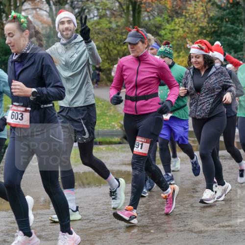 07.12.2025 - St. Pauli X-Mass-Run No. 15 Michael Burmester http://msf.ph/oto/9402952 07.12.2025 10:44:53 Laufen 15, 1202, 603, 15, 91 meine-sportfotos.de