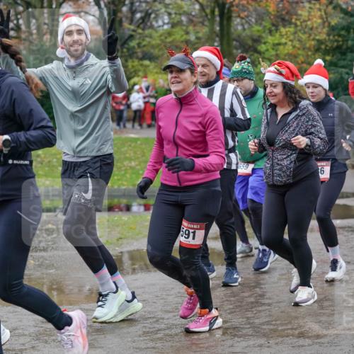 07.12.2025 - St. Pauli X-Mass-Run No. 15 Michael Burmester http://msf.ph/oto/9402954 07.12.2025 10:44:53 Laufen 10, 603, 15, 591, 559 meine-sportfotos.de