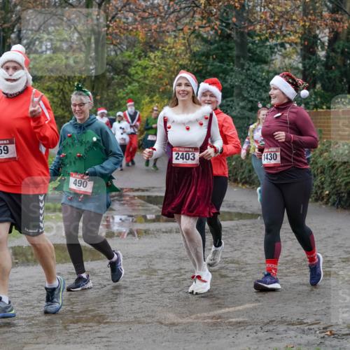 07.12.2025 - St. Pauli X-Mass-Run No. 15 Michael Burmester http://msf.ph/oto/9402988 07.12.2025 10:45:01 Laufen 359, 490, 2403, 1430 meine-sportfotos.de