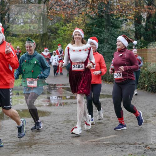 07.12.2025 - St. Pauli X-Mass-Run No. 15 Michael Burmester http://msf.ph/oto/9402989 07.12.2025 10:45:01 Laufen 359, 490, 15, 2403, 1430 meine-sportfotos.de