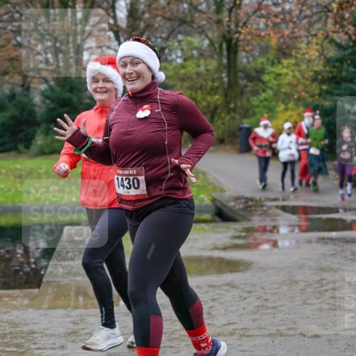 07.12.2025 - St. Pauli X-Mass-Run No. 15 Michael Burmester http://msf.ph/oto/9402997 07.12.2025 10:45:03 Laufen 15, 1430 meine-sportfotos.de