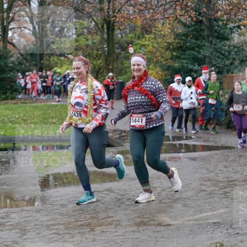 07.12.2025 - St. Pauli X-Mass-Run No. 15 Michael Burmester http://msf.ph/oto/9403004 07.12.2025 10:45:05 Laufen 1439, 1441, 635 meine-sportfotos.de