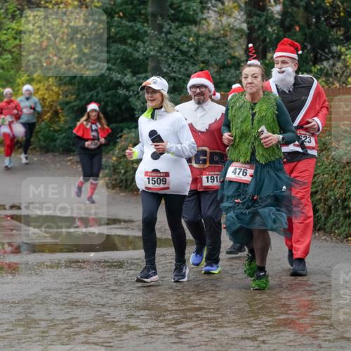 07.12.2025 - St. Pauli X-Mass-Run No. 15 Michael Burmester http://msf.ph/oto/9403022 07.12.2025 10:45:09 Laufen 15, 1509, 1916, 476, 523 meine-sportfotos.de
