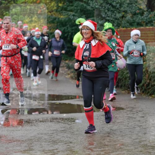 07.12.2025 - St. Pauli X-Mass-Run No. 15 Michael Burmester http://msf.ph/oto/9403040 07.12.2025 10:45:15 Laufen 847, 745, 841 meine-sportfotos.de