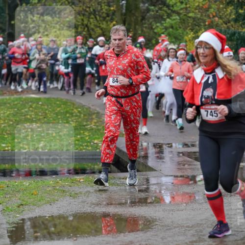07.12.2025 - St. Pauli X-Mass-Run No. 15 Michael Burmester http://msf.ph/oto/9403042 07.12.2025 10:45:16 Laufen 84, 745, 1581, 200 meine-sportfotos.de