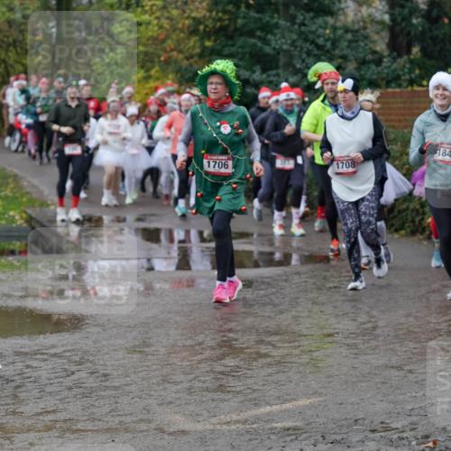 07.12.2025 - St. Pauli X-Mass-Run No. 15 Michael Burmester http://msf.ph/oto/9403053 07.12.2025 10:45:18 Laufen 847, 1706, 1708, 1841 meine-sportfotos.de