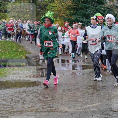 07.12.2025 - St. Pauli X-Mass-Run No. 15 Michael Burmester http://msf.ph/oto/9403057 07.12.2025 10:45:19 Laufen 1706, 1708, 1841, 12 meine-sportfotos.de