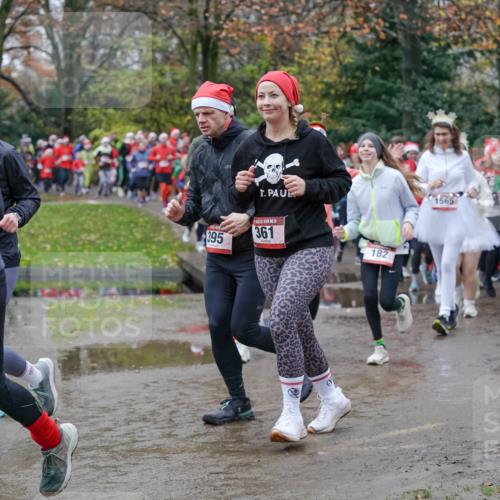07.12.2025 - St. Pauli X-Mass-Run No. 15 Michael Burmester http://msf.ph/oto/9403083 07.12.2025 10:45:24 Laufen 0, 01, 395, 15, 361, 182, 1565 meine-sportfotos.de