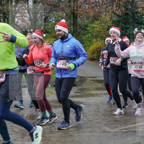 07.12.2025 - St. Pauli X-Mass-Run No. 15 Michael Burmester http://msf.ph/oto/9403194 07.12.2025 10:45:46 Laufen 1226, 146, 1249, 889, 1260, 1230, 4, 377 meine-sportfotos.de