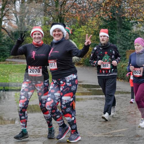 07.12.2025 - St. Pauli X-Mass-Run No. 15 Michael Burmester http://msf.ph/oto/9403282 07.12.2025 10:46:11 Laufen 2070, 1511, 585, 11, 1502 meine-sportfotos.de