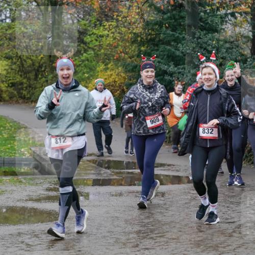 07.12.2025 - St. Pauli X-Mass-Run No. 15 Michael Burmester http://msf.ph/oto/9403566 07.12.2025 10:47:38 Laufen 812, 16, 909, 832, 1664, 841 meine-sportfotos.de