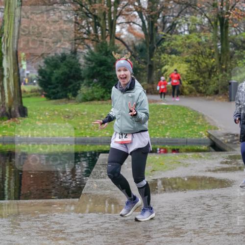 07.12.2025 - St. Pauli X-Mass-Run No. 15 Michael Burmester http://msf.ph/oto/9403569 07.12.2025 10:47:39 Laufen 12, 832 meine-sportfotos.de