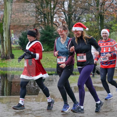 07.12.2025 - St. Pauli X-Mass-Run No. 15 Michael Burmester http://msf.ph/oto/9403592 07.12.2025 10:47:43 Laufen 15, 787, 15, 788, 164, 690, 689 meine-sportfotos.de