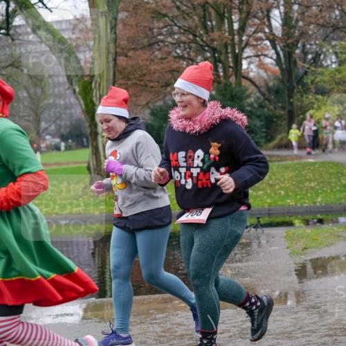 07.12.2025 - St. Pauli X-Mass-Run No. 15 Michael Burmester http://msf.ph/oto/9403659 07.12.2025 10:48:08 Laufen 4, 708 meine-sportfotos.de