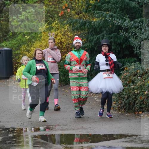 07.12.2025 - St. Pauli X-Mass-Run No. 15 Michael Burmester http://msf.ph/oto/9403665 07.12.2025 10:48:19 Laufen 372, 128, 8, 14 meine-sportfotos.de