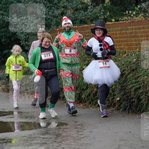 07.12.2025 - St. Pauli X-Mass-Run No. 15 Michael Burmester http://msf.ph/oto/9403673 07.12.2025 10:48:24 Laufen 391, 5, 372, 8, 14 meine-sportfotos.de