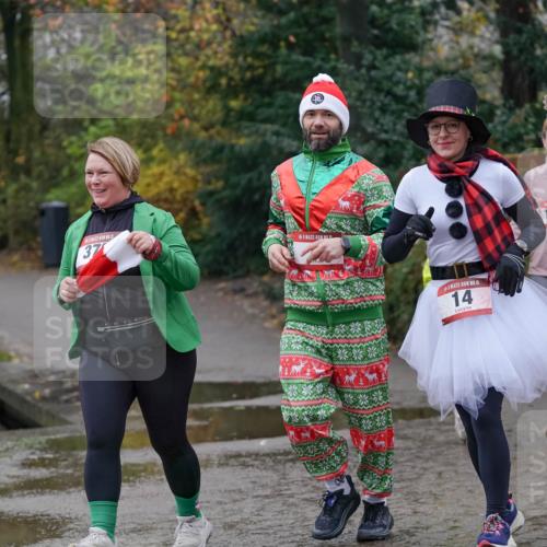 07.12.2025 - St. Pauli X-Mass-Run No. 15 Michael Burmester http://msf.ph/oto/9403682 07.12.2025 10:48:28 Laufen 5, 37, 15, 15, 14, 1282 meine-sportfotos.de