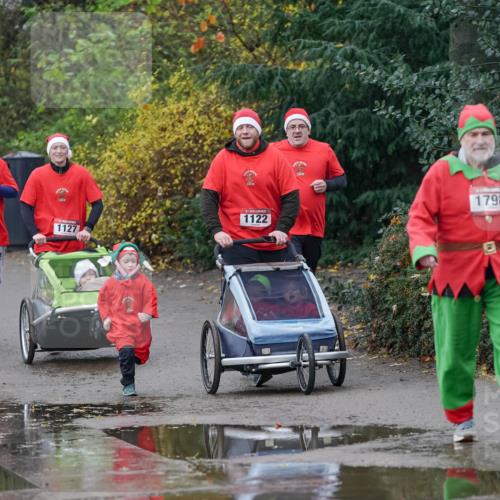 07.12.2025 - St. Pauli X-Mass-Run No. 15 Michael Burmester http://msf.ph/oto/9403702 07.12.2025 10:48:46 Laufen 1798, 1686, 1127, 1122 meine-sportfotos.de