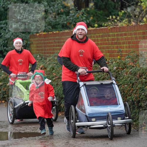 07.12.2025 - St. Pauli X-Mass-Run No. 15 Michael Burmester http://msf.ph/oto/9403705 07.12.2025 10:48:51 Laufen 798, 15 meine-sportfotos.de