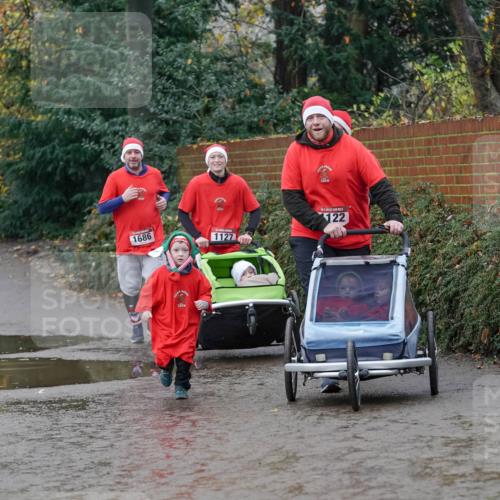 07.12.2025 - St. Pauli X-Mass-Run No. 15 Michael Burmester http://msf.ph/oto/9403706 07.12.2025 10:48:52 Laufen 1798, 1686, 1127, 122 meine-sportfotos.de