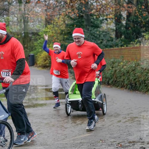 07.12.2025 - St. Pauli X-Mass-Run No. 15 Michael Burmester http://msf.ph/oto/9403716 07.12.2025 10:48:55 Laufen 1122, 586 meine-sportfotos.de