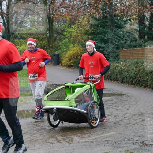07.12.2025 - St. Pauli X-Mass-Run No. 15 Michael Burmester http://msf.ph/oto/9403718 07.12.2025 10:48:56 Laufen 1686 meine-sportfotos.de